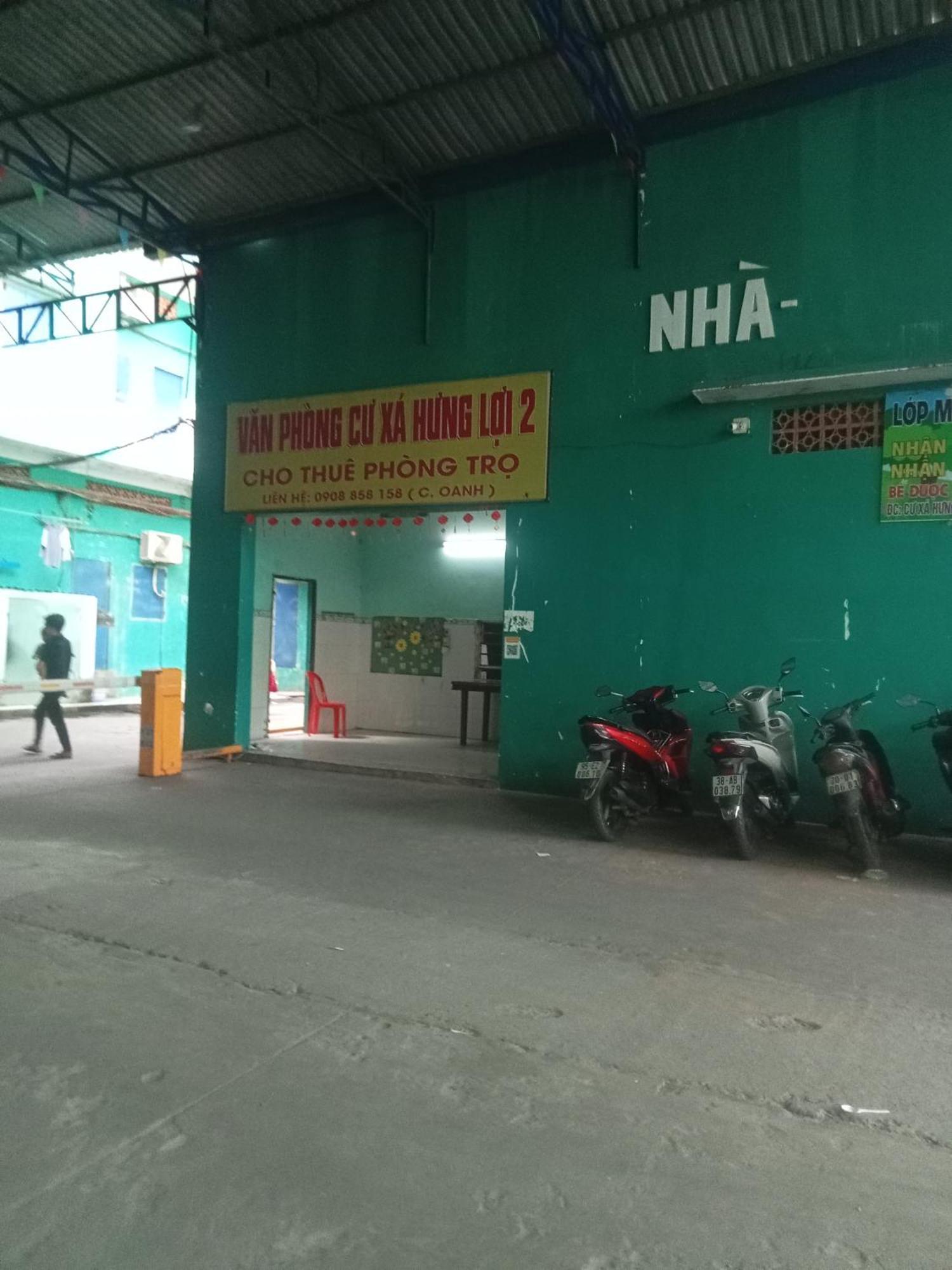 Cu Xa Hung Loi Hostel Xom Ben San Ngoại thất bức ảnh